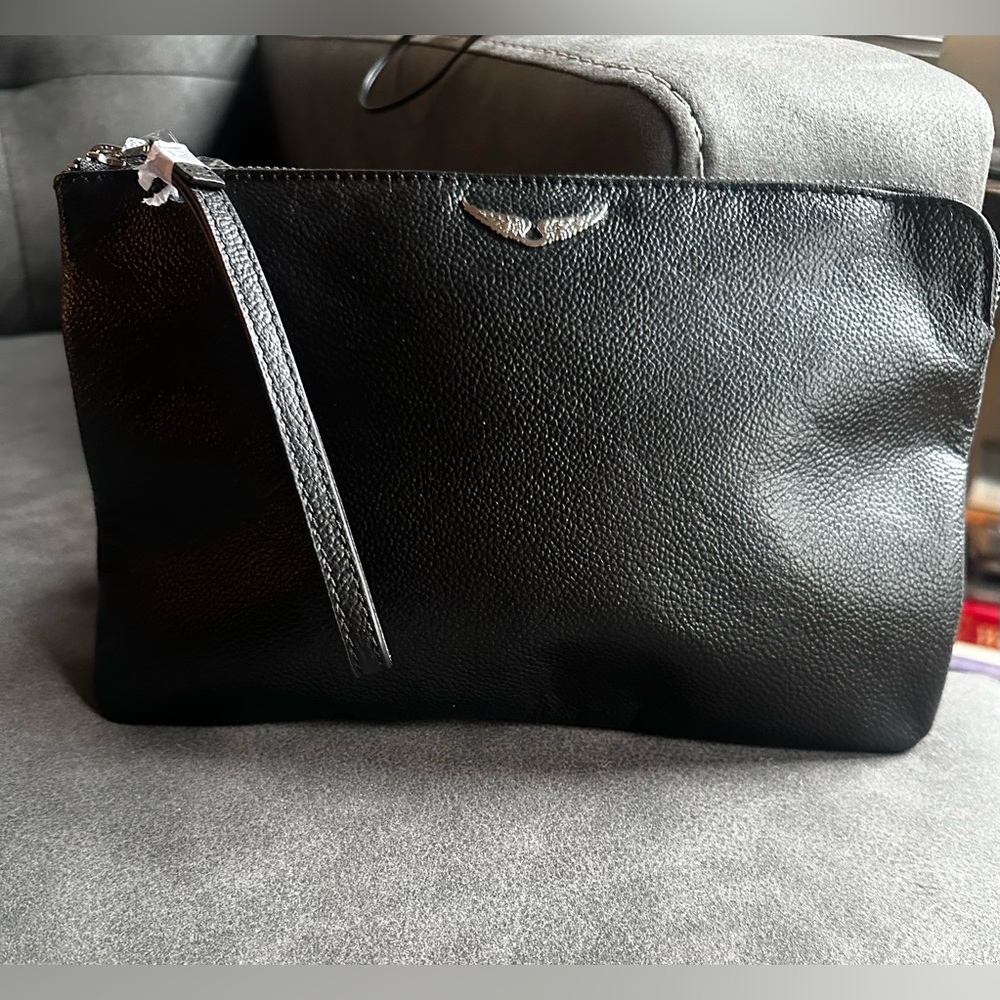 ZADIG & VOLTAIRE zipped wristlet. NWT & wrappings.Not mini.BLK LTR. Measure ⬇️